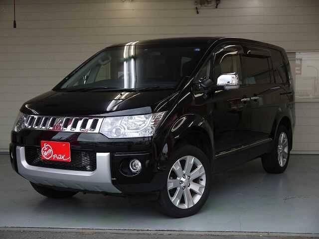 Mitsubishi delica 2016