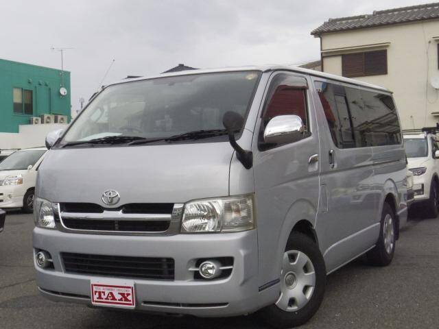 toyota hiace 2006 price