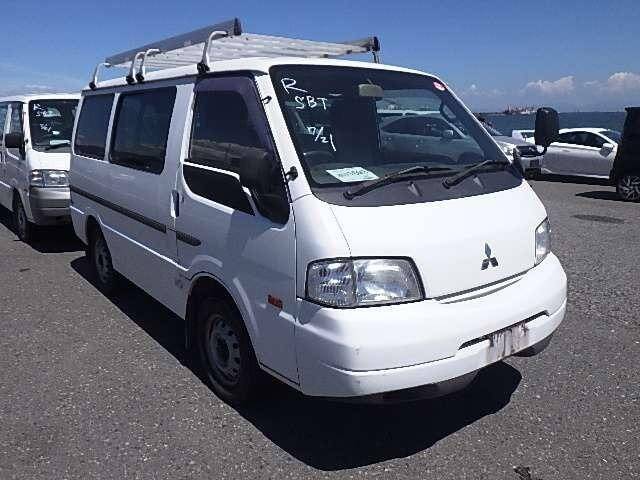 Mitsubishi delica 2006