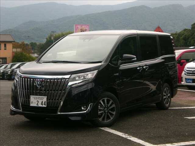 Toyota esquire 2018 характеристики