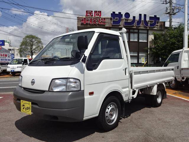 Nissan vanette van truck