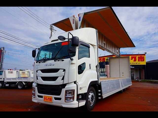 Isuzu giga фото