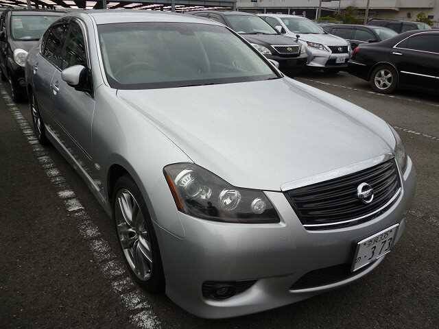 Nissan fuga 2008