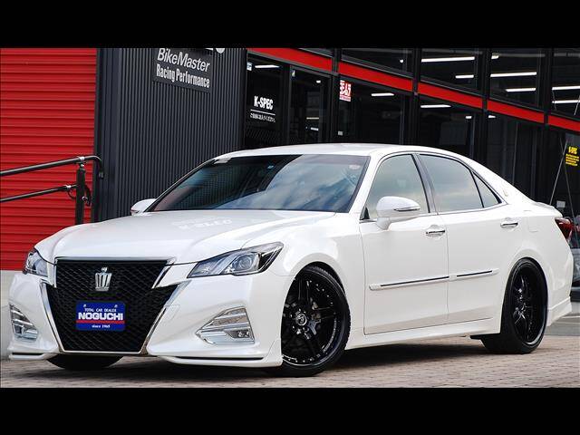 Toyota crown athlete s