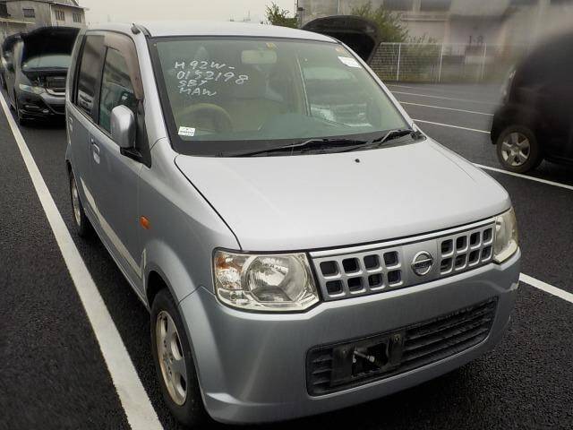 Nissan otti 2007
