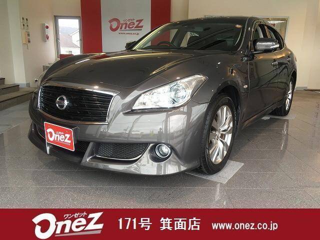 Nissan fuga 2013
