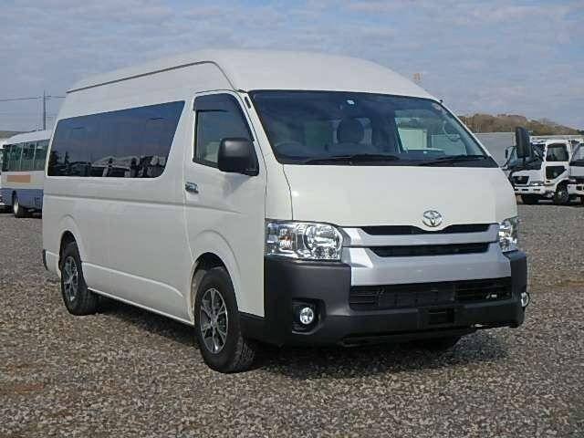 Hiace Commuter