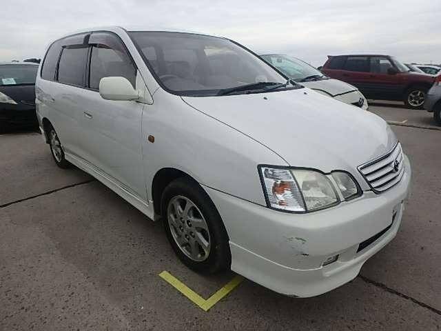 Toyota gaia 2000