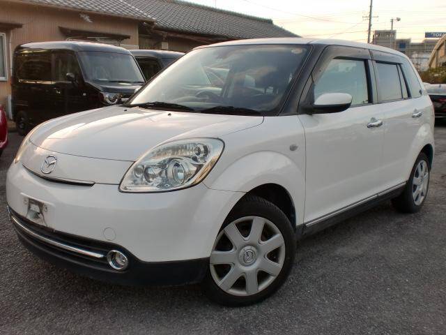 Mazda verisa 2008