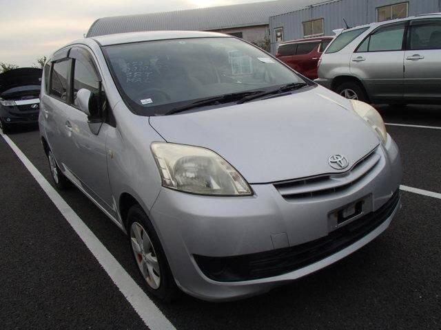Toyota passo sette 2009