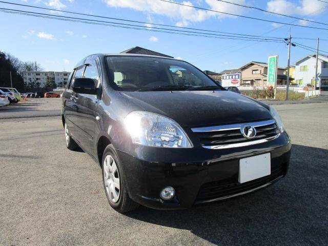 Toyota raum 2011