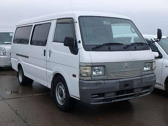 Mitsubishi delica 2006