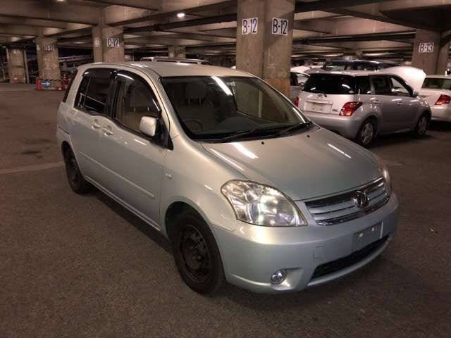 Toyota raum 2007