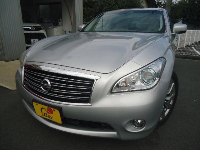 Nissan fuga 2013