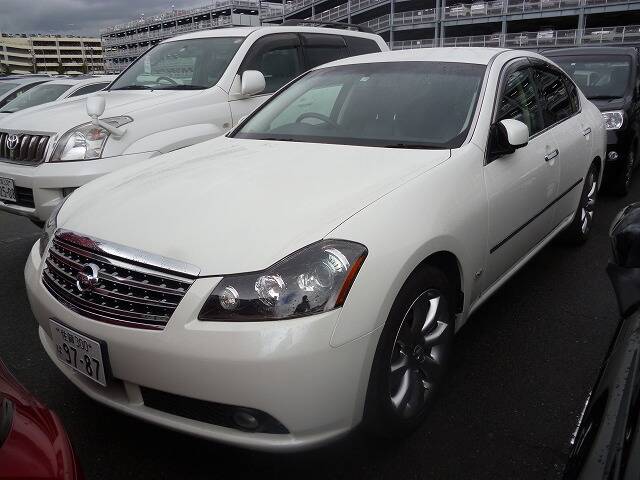 Nissan fuga 2007