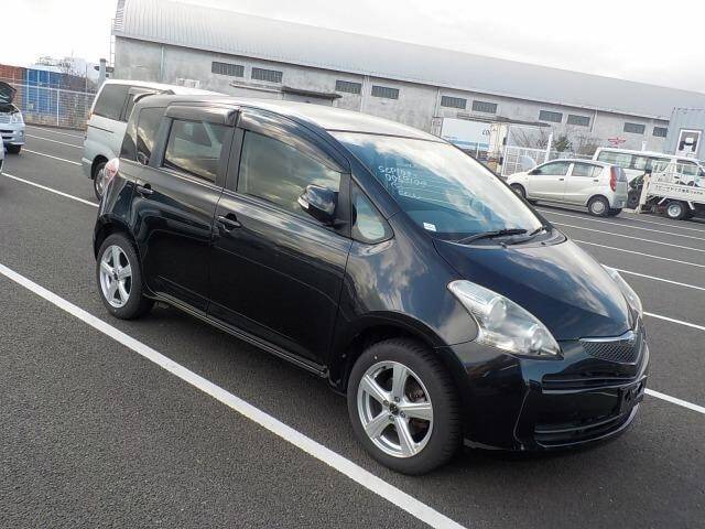 Toyota ractis 2009