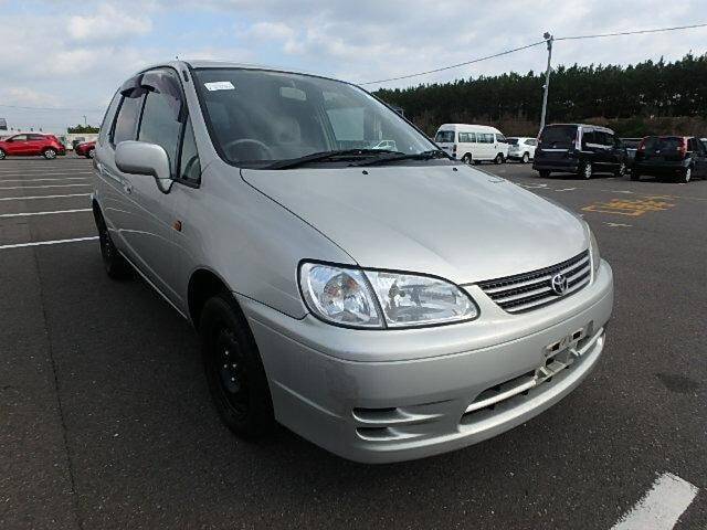 Toyota spacio 1999