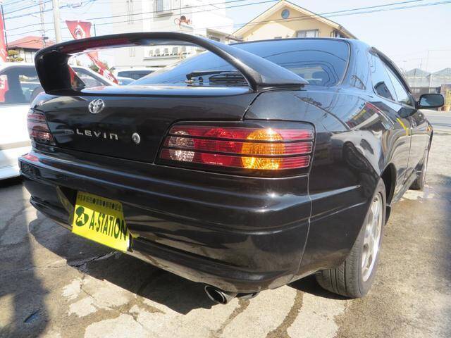 Toyota corolla levin 2000