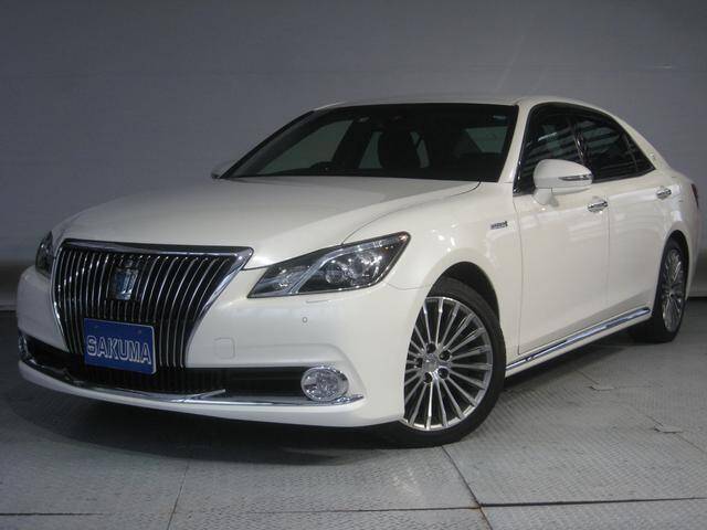 Toyota crown majesta характеристики