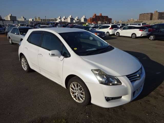 Toyota blade 2008