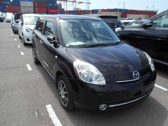 Mazda verisa 2009