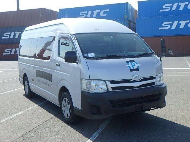 toyota hiace commuter 2011 for sale