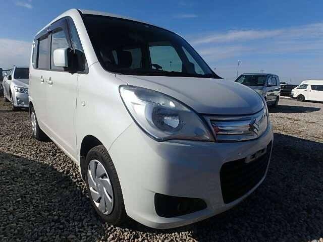 Коричневый suzuki solio