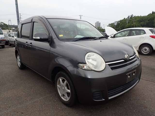 Toyota sienta 2007