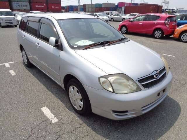 Toyota corolla fielder 2004