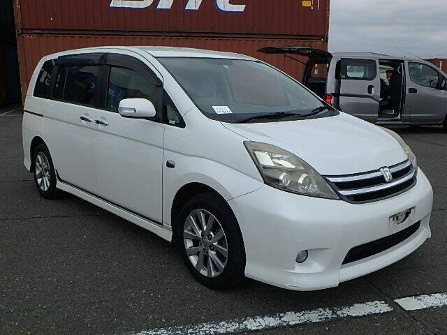 Toyota isis 2009