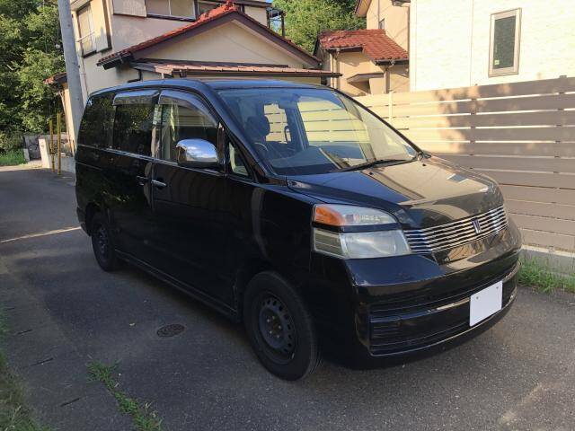 Toyota voxy 2001