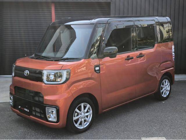 Toyota Pixis Space