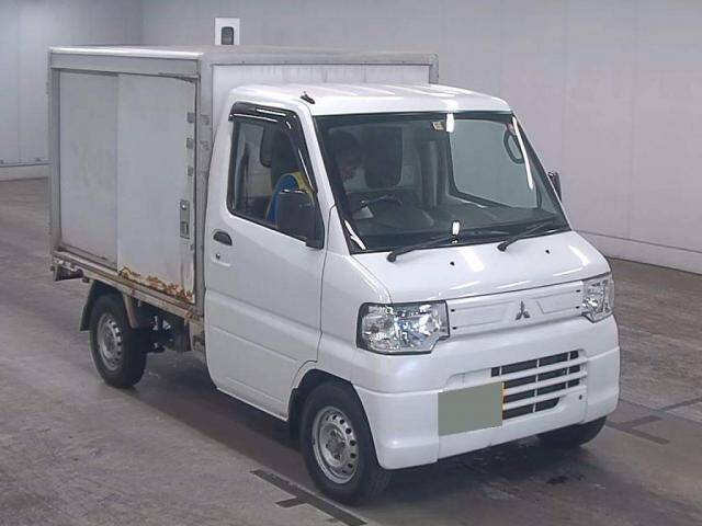 Nissan Clipper 2003