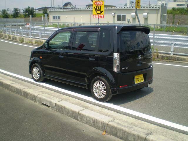 Nissan otti 2007