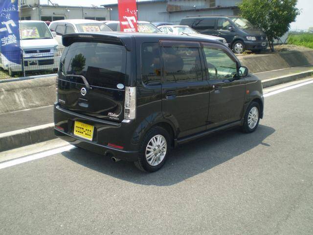 Nissan otti 2007