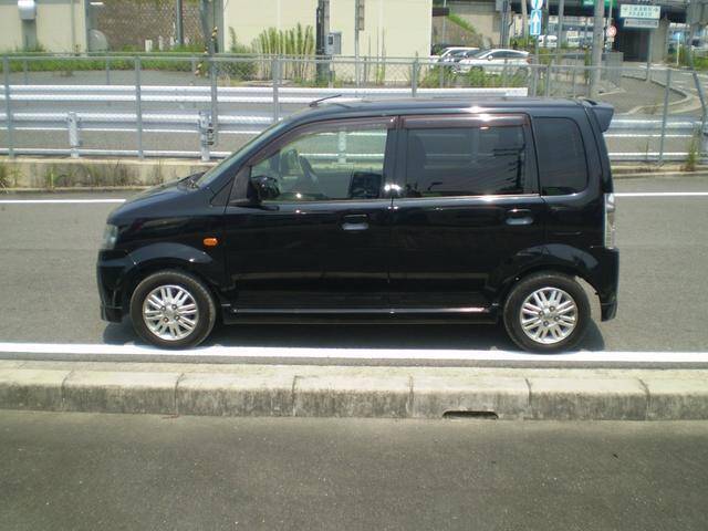 Nissan otti 2007