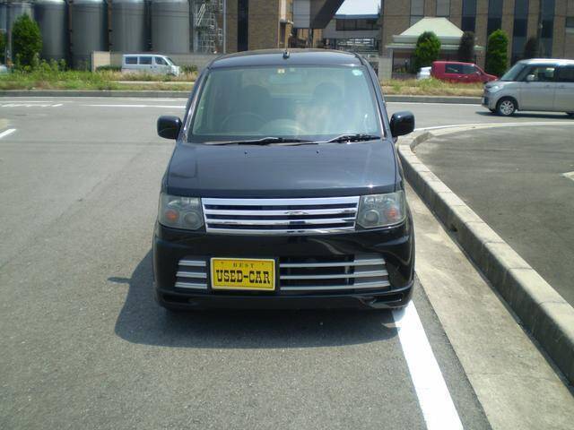 Nissan otti 2007