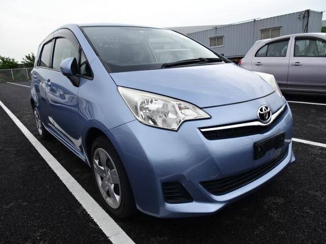 Toyota ractis 2012