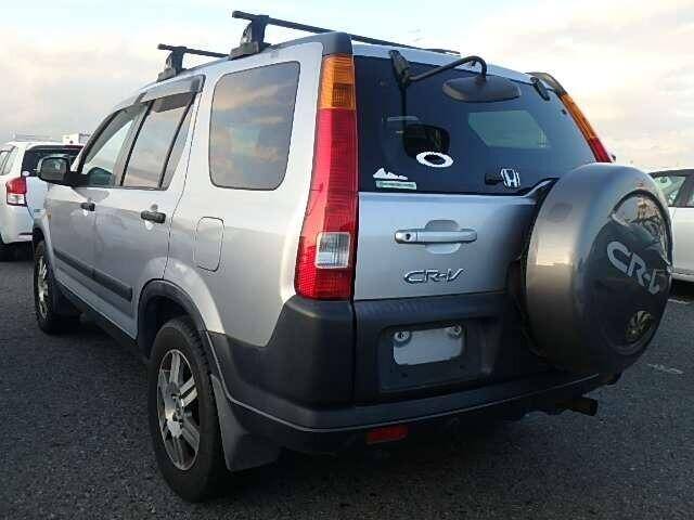 Cr V