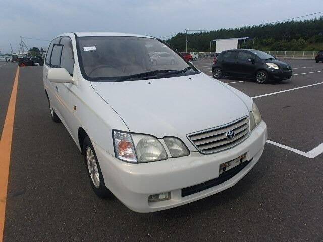 Toyota gaia 2000