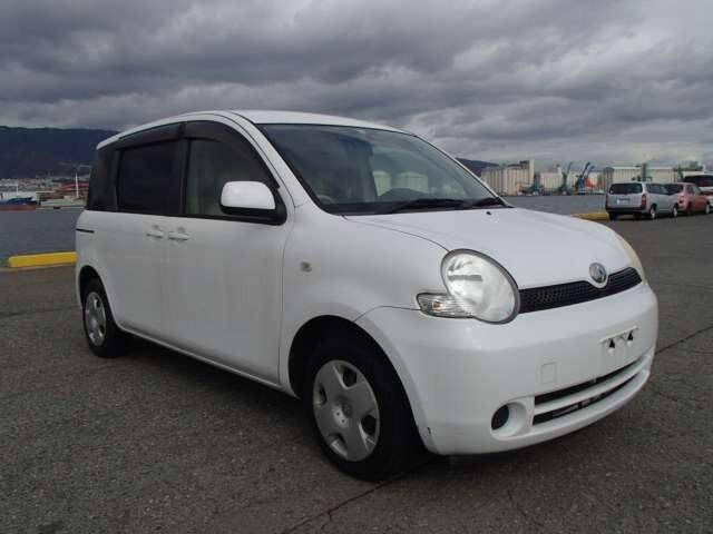 Toyota sienta 2003