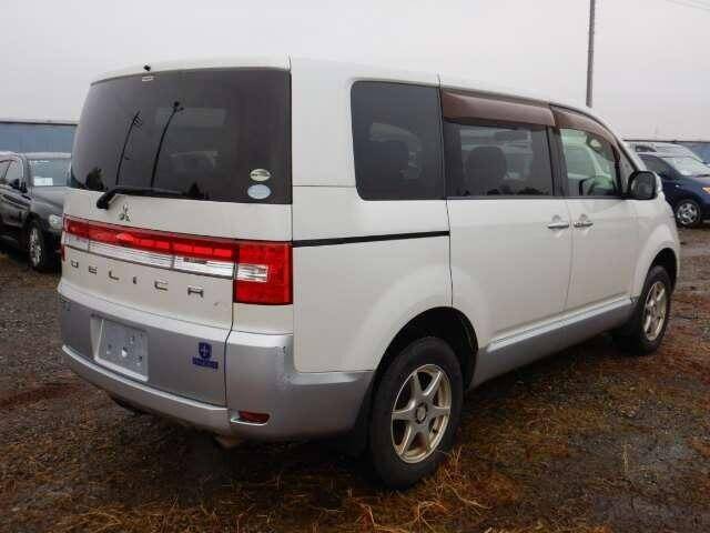 Delica mitsubishi 2008