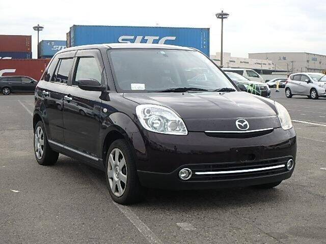 Mazda verisa 2008