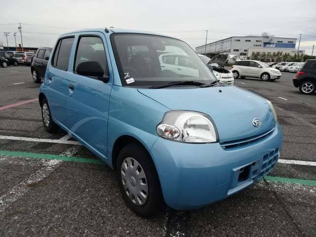 Daihatsu esse 2010
