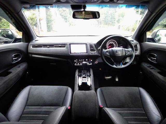 2017 HONDA VEZEL  Ref No.0120295881  Used Cars for Sale 