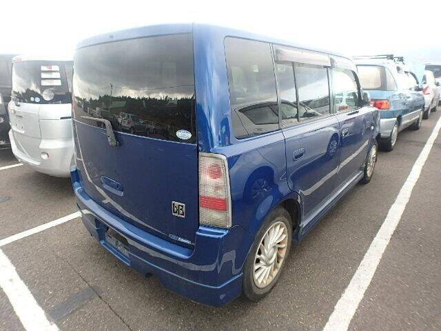 Toyota bb 2002