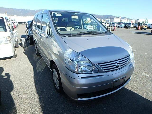 Nissan serena 2003