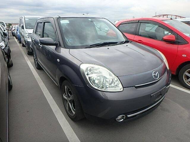 Mazda verisa 2007