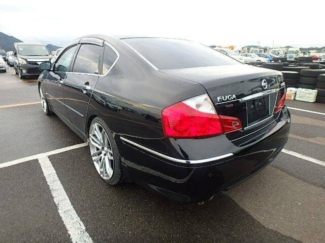 Nissan fuga 2008