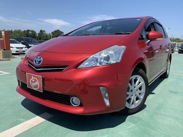 Toyota prius alpha 2013